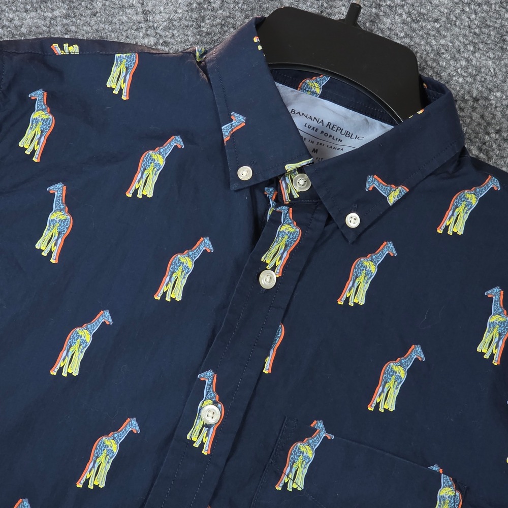 Banana Republic Slim Fit Short Sleeve Button Down Shirt Men's M Giraffe Print